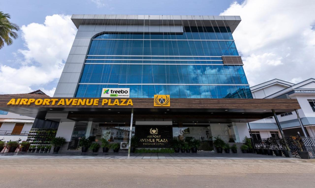 Treebo Trend Airport Avenue Plaza Cochin Airport Hotel Kochi Buitenkant foto